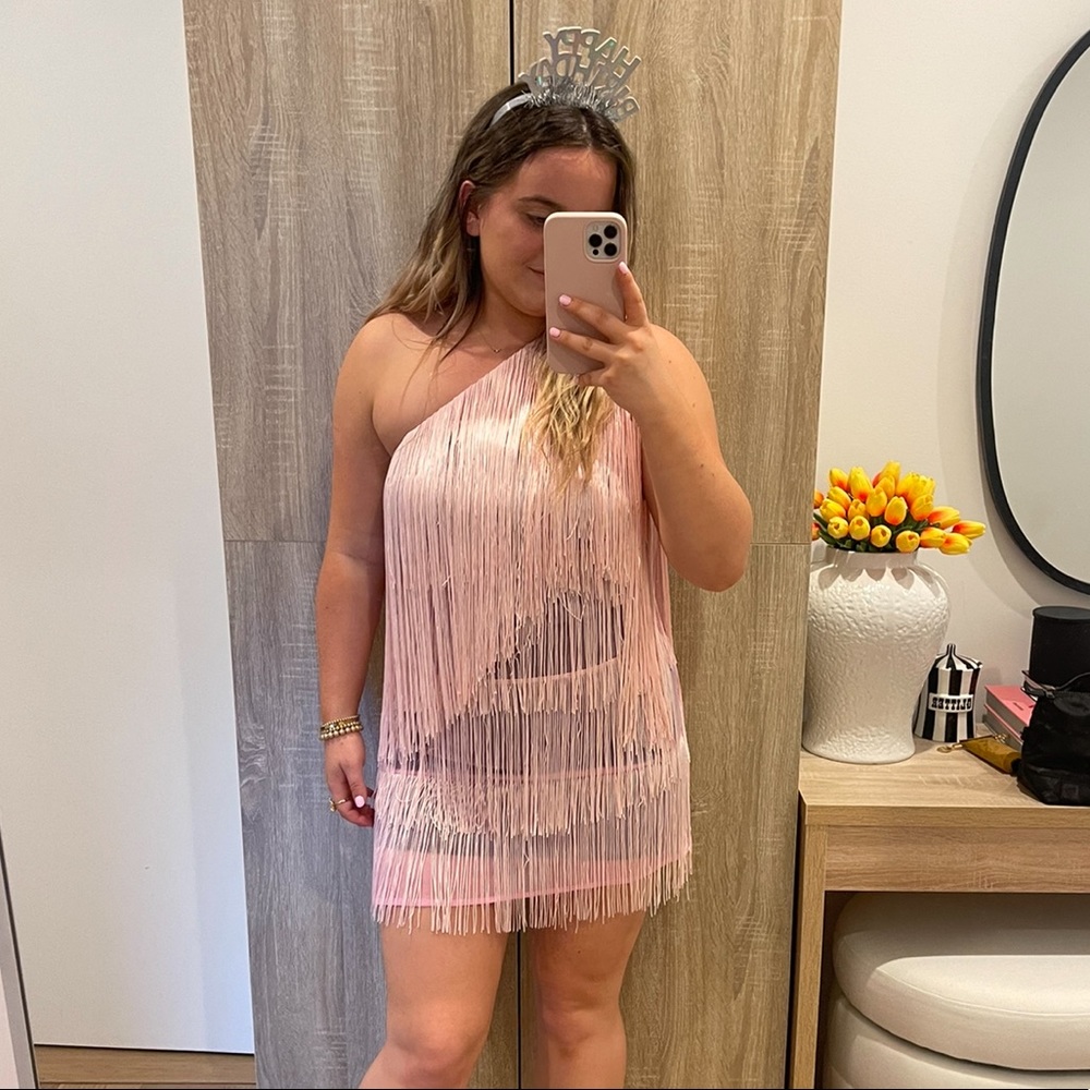 Fridge pink dress